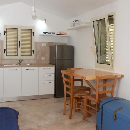 Apartments Villa Corrias Cala Liberotto Exterior photo