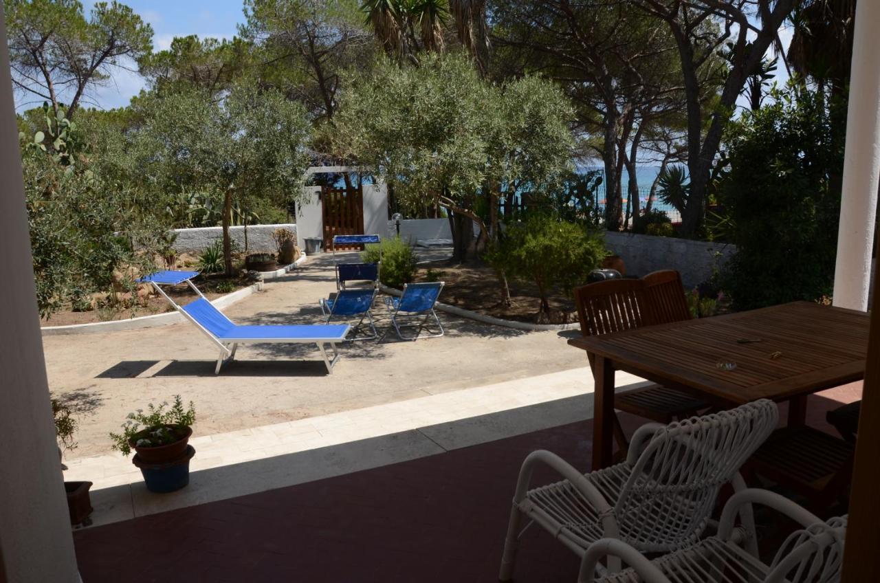 Apartments Villa Corrias Cala Liberotto Exterior photo